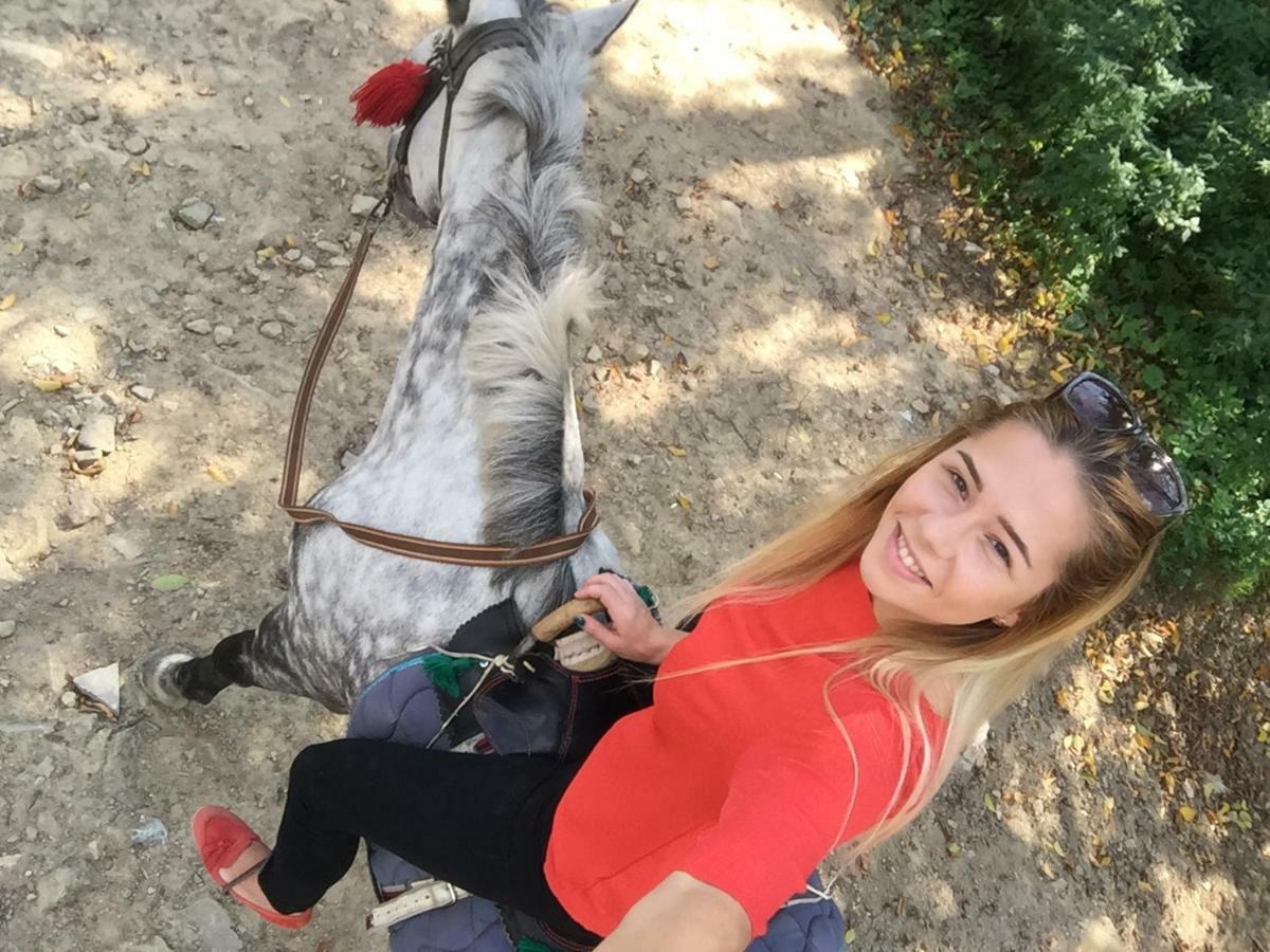 Садиба Червона Калина Private Estate Chervona Kalyna Jaremcse Kültér fotó